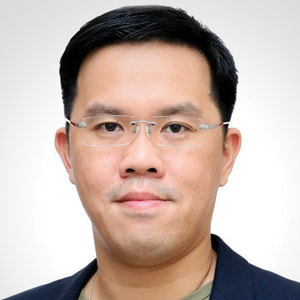 Storing Physical Cargo vs Storing Digital Data