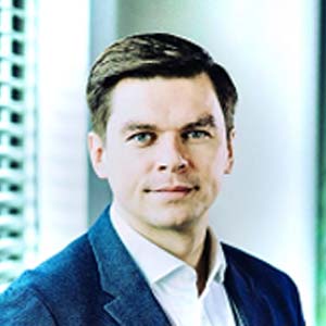Bold moves in the field of data management