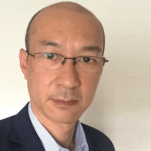 Lessons Learnt From Contracting and Negotiating Large Software and Hardware Deals