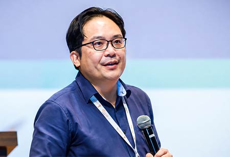 Data Science and Artificial Intelligence in Healthcare
