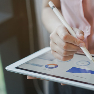 Inspiring Extraordinary Customer Success with Salesforce