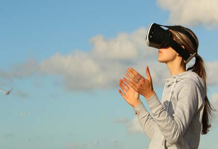 How are Augmented Reality (AR) and Virtual Reality (VR) Transforming the Facets of Education Sector