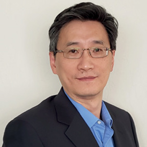 De-fragmenting Data Silos- Cloud-based Enterprise Data Hub