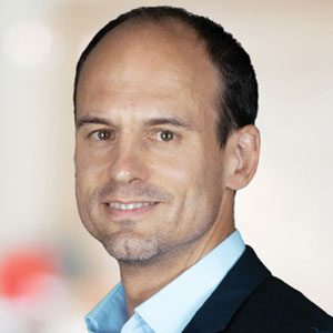 Decisions Under Uncertainty and Highest Competitiveness - Can Retailers Still Set Themselves Apart?